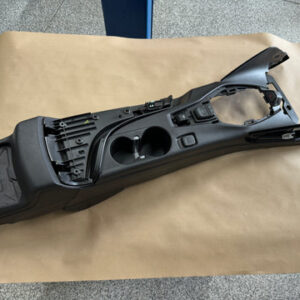 2018 Chevrolet Camaro Center Console Black Charging Station