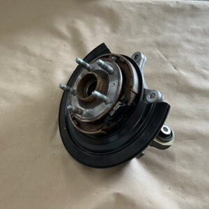 2016-2024 Chevrolet Camaro ZL1 SS RH Passenger Side Rear Spindle Knuckle Hub GM