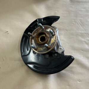 2010-2015 Chevrolet Camaro SS LH Driver Side Front Spindle Knuckle Hub GM