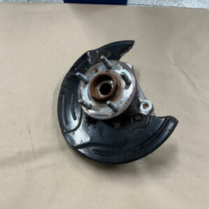 2010-2015 Chevrolet Camaro SS LH Driver Side Front Spindle Knuckle Hub GM